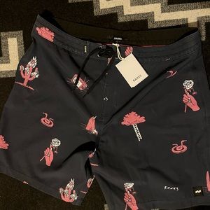 NWT Mens 36 Banks Board Shorts / Swim Shorts